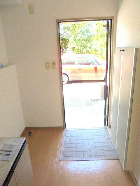 物件内観写真9　(写真は102号室です（参考）)