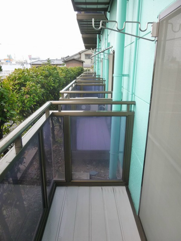 ベランダ(写真は106号室になります)