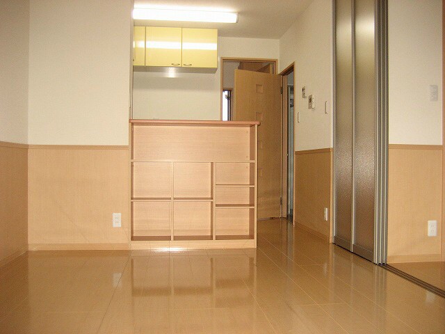 物件内観写真5　(画像は203号室です（参考）)