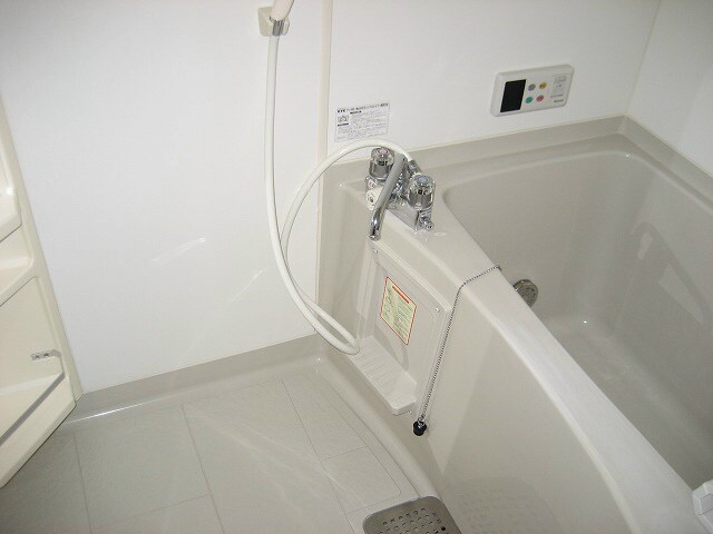 物件内観写真6　(画像は203号室です（参考）)