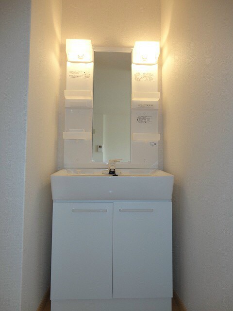 物件内観写真13　(写真は202号室です。)