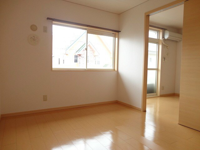 物件内観写真17　(写真は202号室です。)