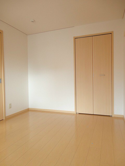 物件内観写真18　(写真は202号室です。)