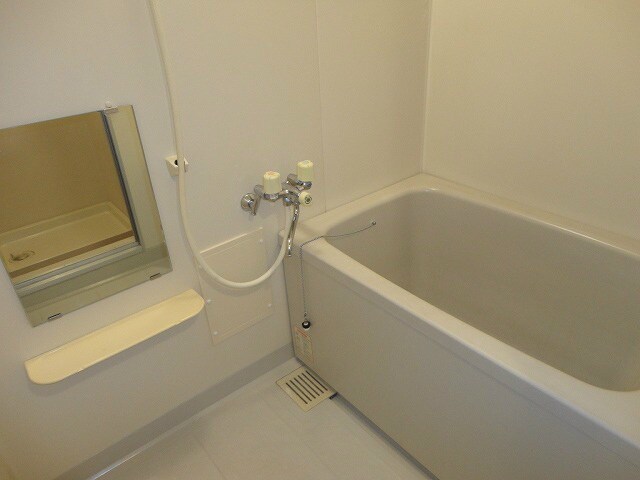 物件内観写真21　(写真は202号室です。)