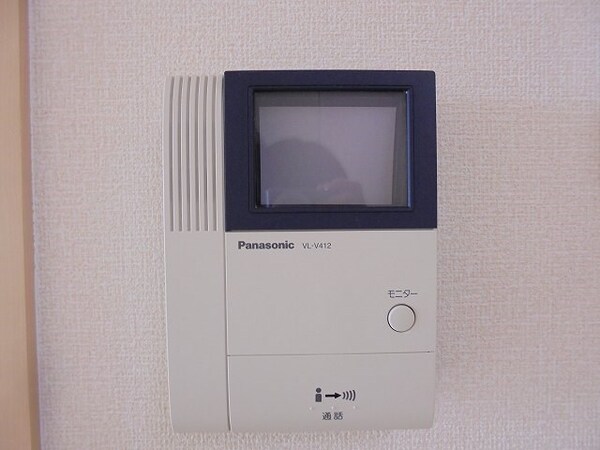 セキュリティ(写真は201号室です（参考）)