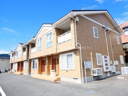 ウィスティリア外観写真