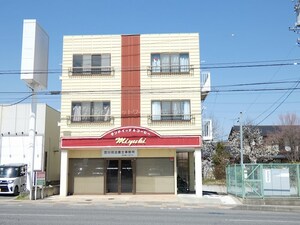 ハイツ前田外観写真