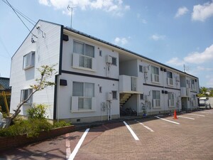 シャイニーグレンジ岡Ａ棟外観写真