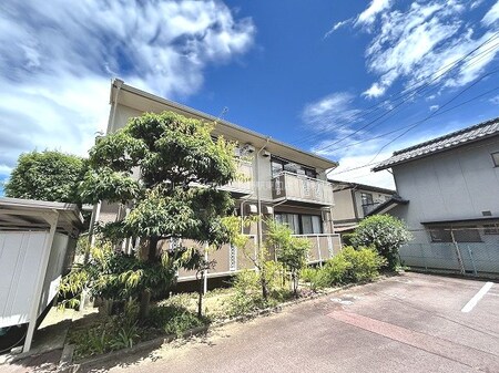 シャルム若里Ｃ棟外観写真