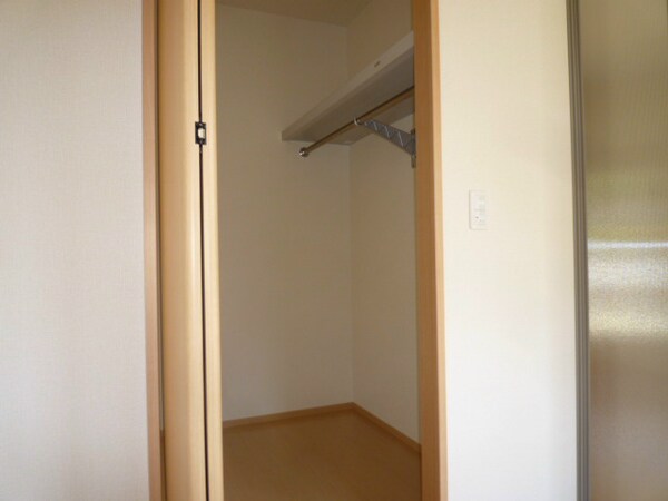 収納(写真は102号室です。)