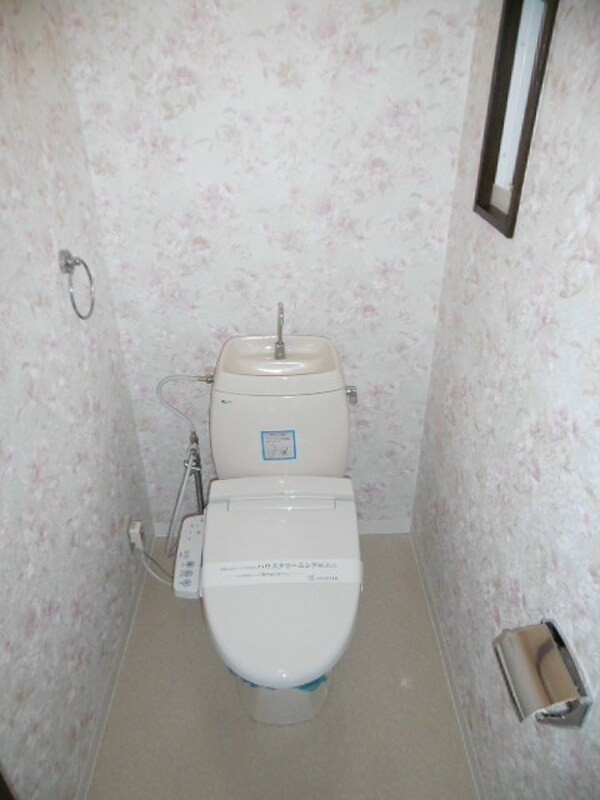 トイレ(※写真は別部屋のものです。（参考）)