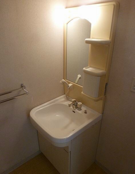 物件内観写真9　(画像は103号室です)