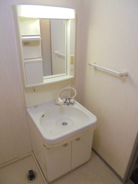 物件内観写真12　(※写真は別号室です)