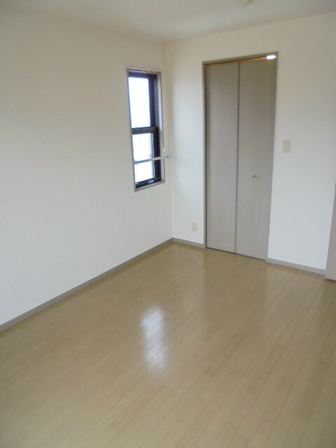 物件内観写真16　(※写真は別号室です)