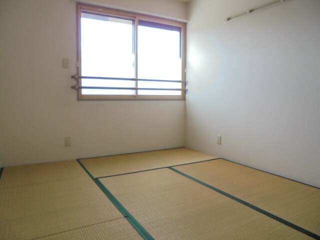 物件内観写真19　(※写真は別号室です)