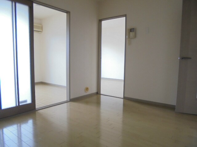 物件内観写真28　(※写真は別号室です)