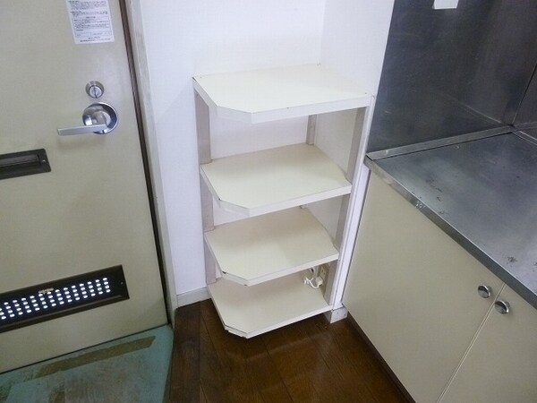 収納(写真は106号室です（参考）)