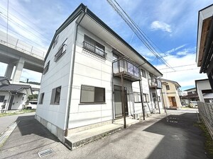 河口アパート外観写真