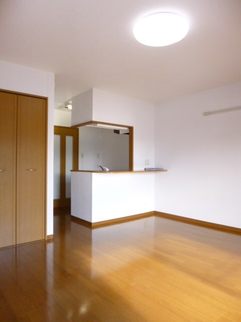 物件内観写真4　(※写真は203号室です。ご参考下さい。)