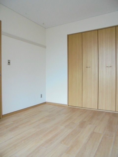 物件内観写真20　(写真は102号室です)