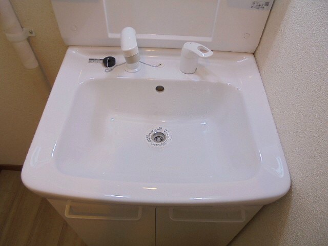 物件内観写真24　(写真は102号室です)