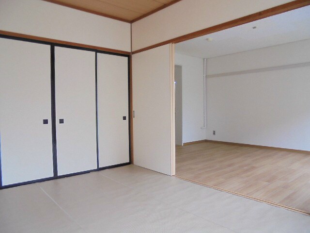 物件内観写真35　(写真は102号室です)