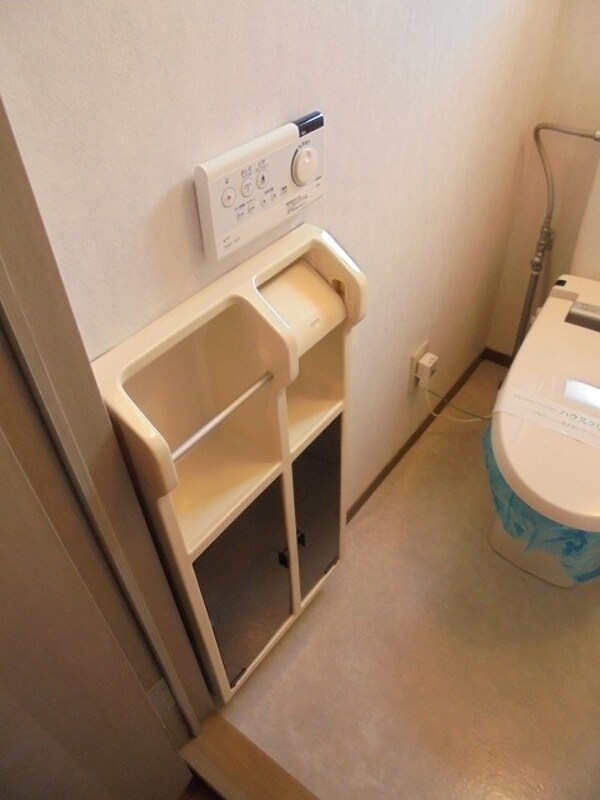 トイレ(画像は201号室です（参考）)