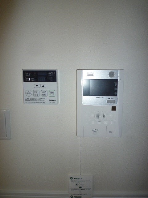 物件内観写真3　(写真は101号室です。)