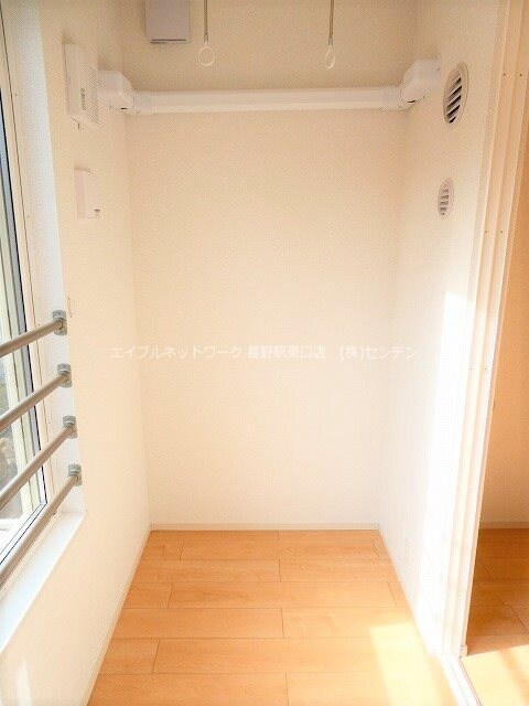 物件内観写真9　(サンルーム)