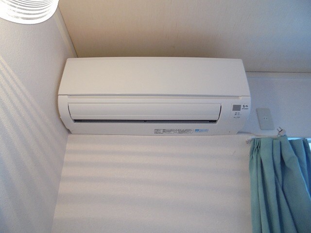 物件内観写真2　(写真は202号室です（参考）)