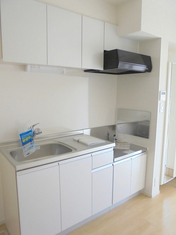 物件内観写真4　(写真は102号室です（参考）)