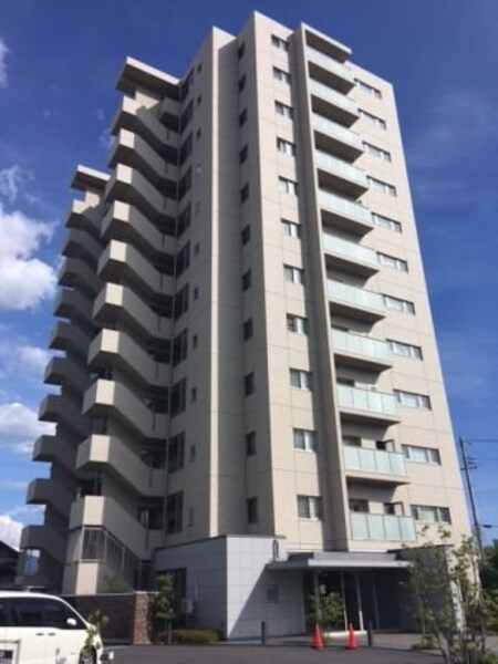 サーパス栗田中央外観写真