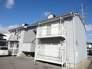 ハイツ堀内Ｂ棟外観写真