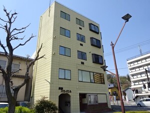 長野善光寺下銭形ビル外観写真