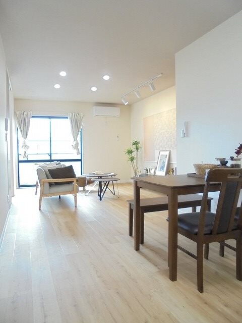 物件内観写真4　(備品は設備ではありません。)