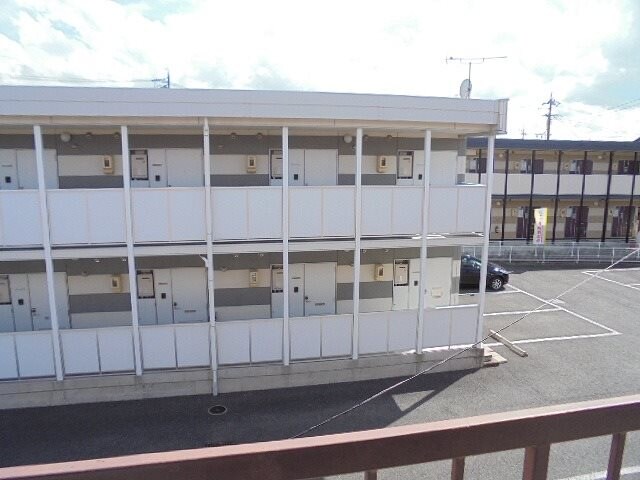 物件内観写真3　(写真は203号室です。（参考）)