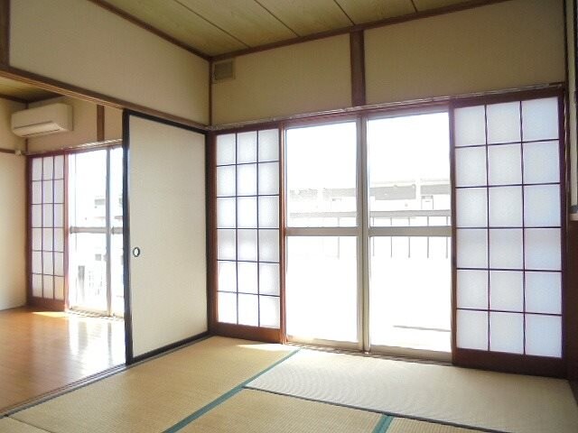 物件内観写真15　(写真は203号室です。（参考）)