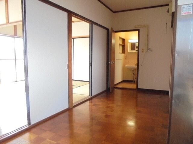 物件内観写真30　(写真は203号室です。（参考）)