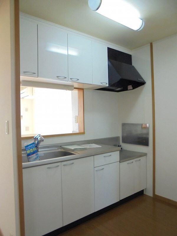 物件内観写真5　(写真は202号室です（参考）)