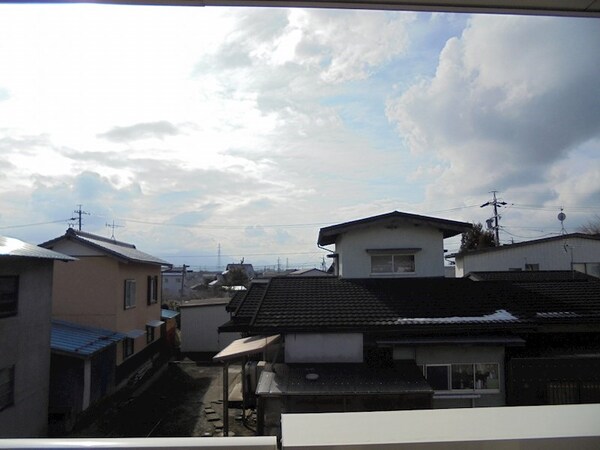 眺望(写真は202号室です。（参考）)