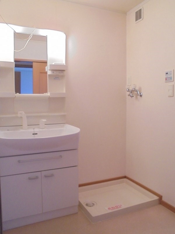 物件内観写真16　(写真は202号室です（参考）)