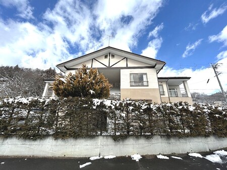 サンハイツ西条外観写真