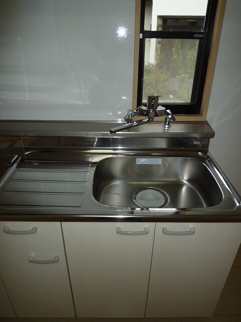 物件内観写真22　(写真は102号室です)