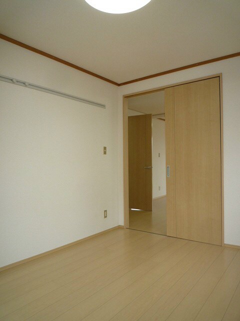 物件内観写真33　(写真は102号室です)