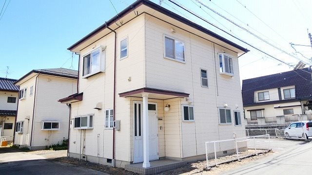 三井貸住宅Ａ棟の物件外観写真