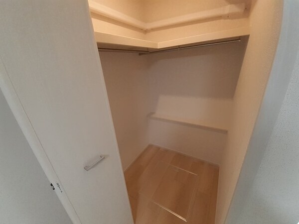 収納(写真は101号室です（参考）)