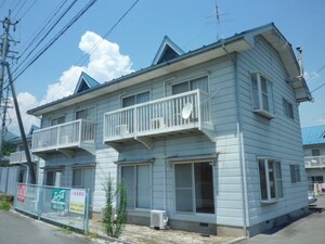 ハイツカラサワII外観写真