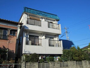 成和ハイツ外観写真