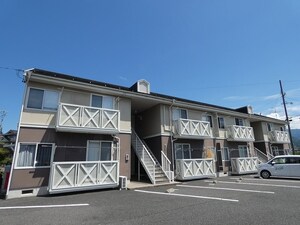 フレグランス北沢外観写真