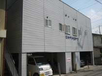 ピロチいまかつの外観写真